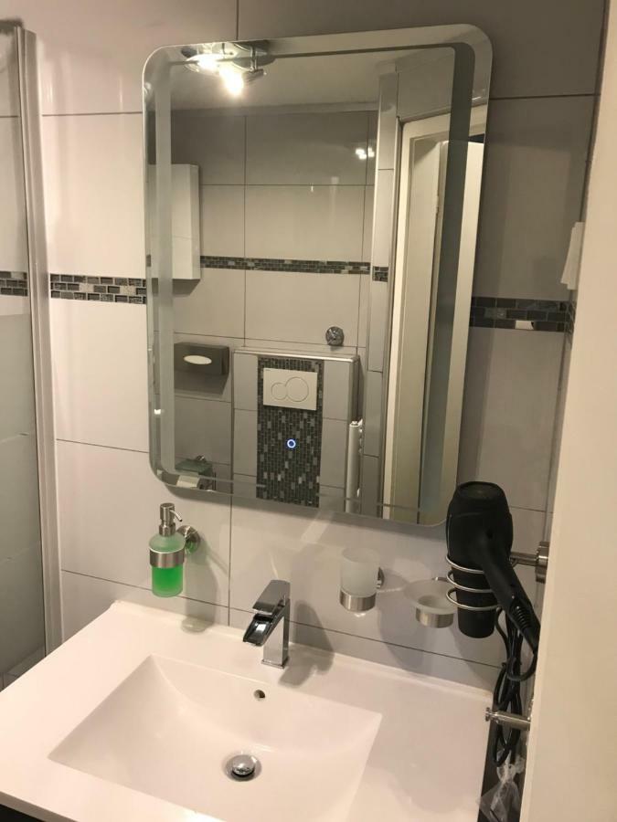Apartment Maximilians Düsseldorf Eksteriør bilde